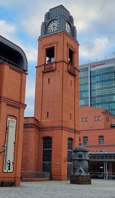 Wieża zegarowa Starego Browaru w Poznaniu